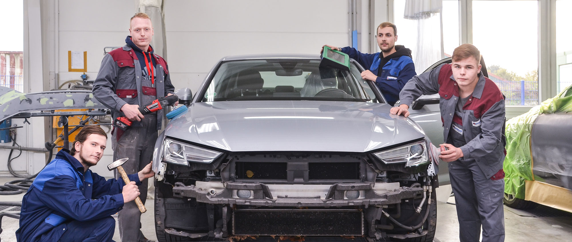 Mitarbeiter Neuenhoff Karosserie + Lack